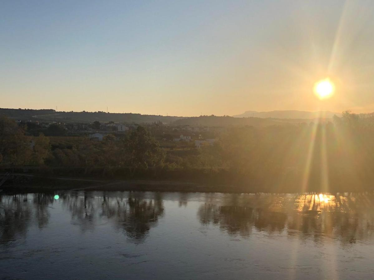 River Ebro Apartments مورا دي إبري المظهر الخارجي الصورة