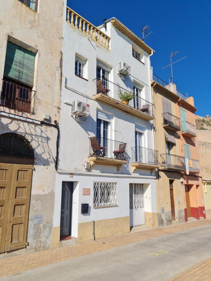 River Ebro Apartments مورا دي إبري المظهر الخارجي الصورة