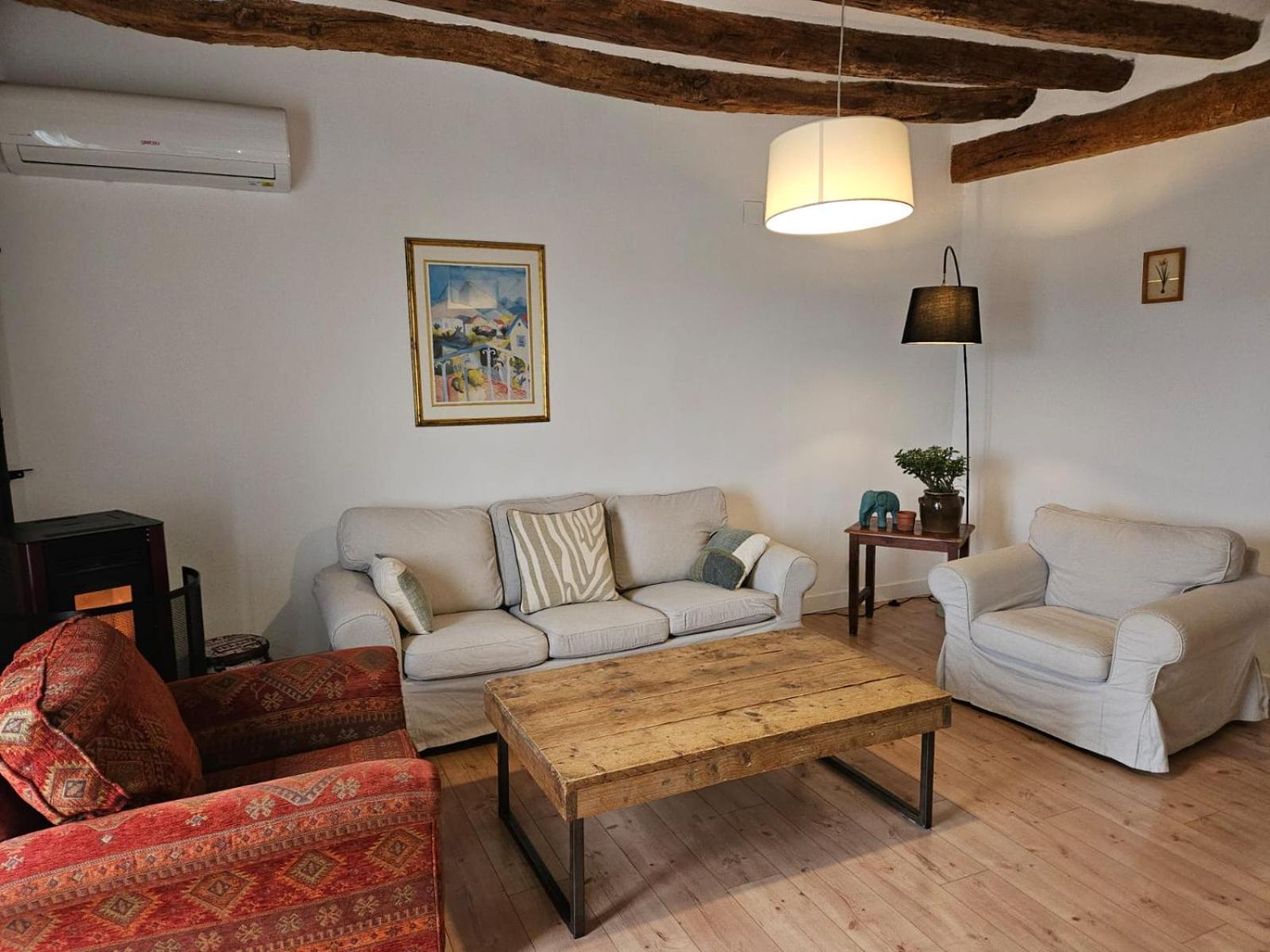River Ebro Apartments مورا دي إبري المظهر الخارجي الصورة