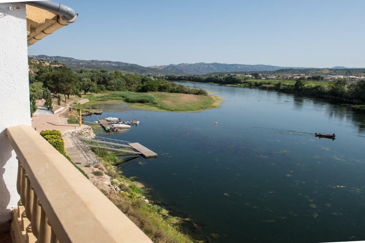River Ebro Apartments مورا دي إبري المظهر الخارجي الصورة