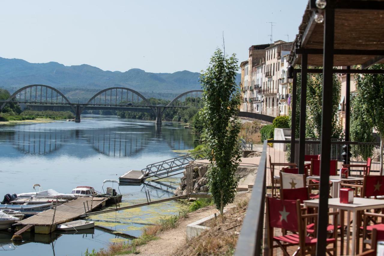 River Ebro Apartments مورا دي إبري المظهر الخارجي الصورة