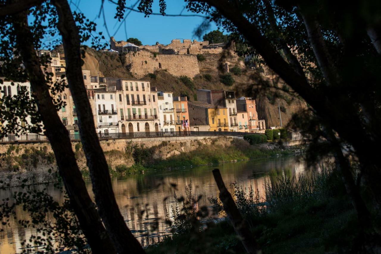 River Ebro Apartments مورا دي إبري المظهر الخارجي الصورة